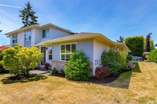 d-10124 Resthaven Dr, Sidney, BC, V8L3G6 | Card Image