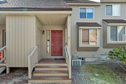 173-32 Suffolk Ct, Bedford, NH, 03110-6540 | Card Image