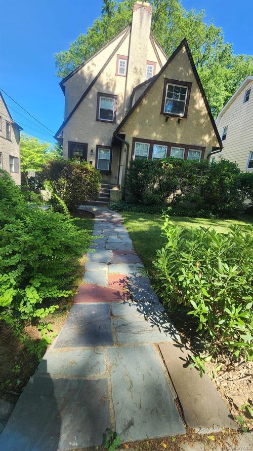 72 Archer Drive, Eastchester, NY, 10708 | Card Image