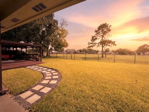7215 Creek Crest Dr, Houston, TX, 77095-3313 | Card Image