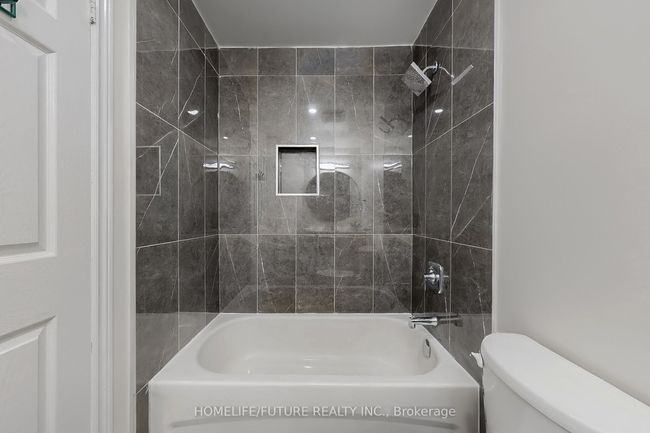 83 Dandelion Rd, House attached with 5 bedrooms, 4 bathrooms and 2 parking in Brampton ON | Image 22