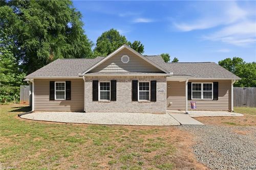 4335 Spoon Loop Rd, Liberty, NC, 27298-7216 | Card Image