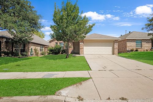 1225 Mountain Air Trl, Fort Worth, TX, 76131-5446 | Card Image