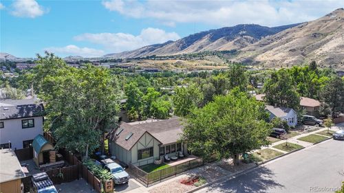 911 6th St, Golden, CO, 80403-1441 | Card Image