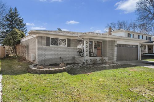 7264 Irongate Rd, Canton, MI, 48187-2153 | Card Image