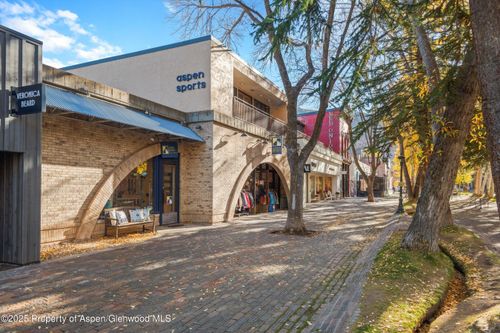 408 E Cooper Ave, Aspen, CO, 81611-1832 | Card Image