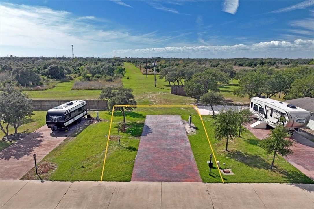 Gator Cir, Aransas Pass, TX 78335