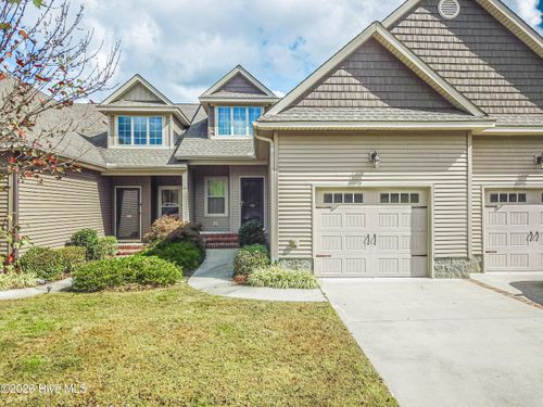 90 Cypress Cir, Southern Pines, NC, 28387-6484 | Card Image