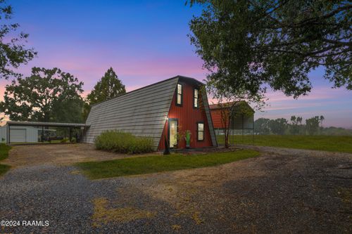 135 Woodys Ln, Sunset, LA, 70584-6103 | Card Image