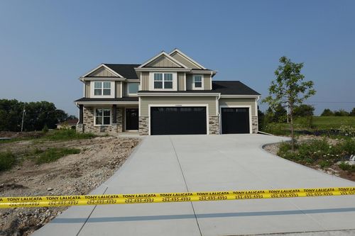 W129S8634 Muscovy Way, Muskego, WI, 53150-5653 | Card Image
