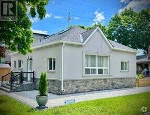 831 Beach Blvd, Hamilton, ON, L8H6Z2 | Card Image