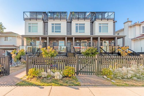 5069 Earles St, Vancouver, BC, V5R3R8 | Card Image