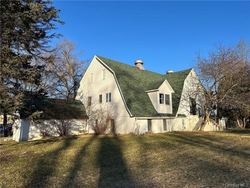 e-15 Kelly Ln, Pine Bush, NY, 12566-7040 | Card Image