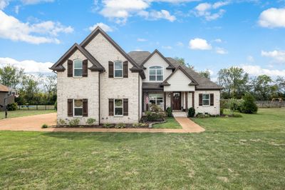 448 Cobblestone Way, House other with 5 bedrooms, 3 bathrooms and 3 parking in Mount Juliet TN | Image 1