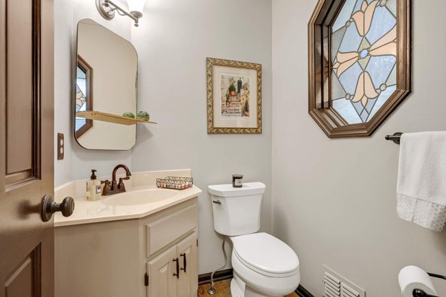 1627 Pamela Ln, House other with 5 bedrooms, 4 bathrooms and null parking in Mendota Heights MN | Image 17