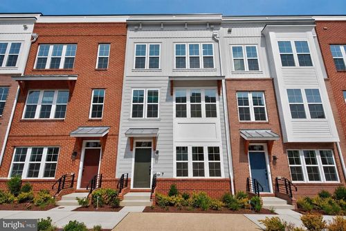 212-clarke-2521 Farmstead Dr, ROCKVILLE, MD, 20850-6584 | Card Image