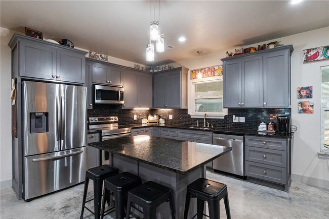 662 S County Road 1150, House other with 3 bedrooms, 3 bathrooms and null parking in Riviera TX | Image 8