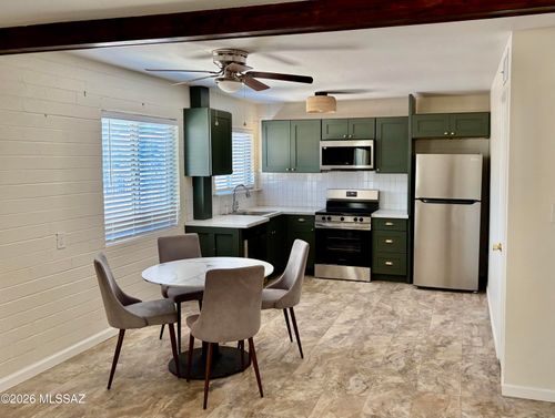 28-5901 N Oracle Road, Tucson, AZ, 85704 | Card Image