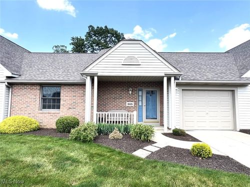 865 Beverly Ave, Canal Fulton, OH, 44614-8415 | Card Image