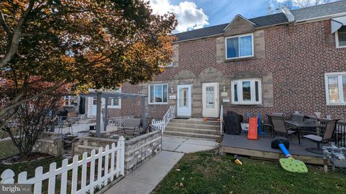 424 S Church St, Clifton Hts, PA, 19018-2107 | Card Image