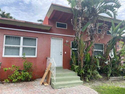 0-1612 Ne 110th Ter, Miami, FL, 33161-7445 | Card Image