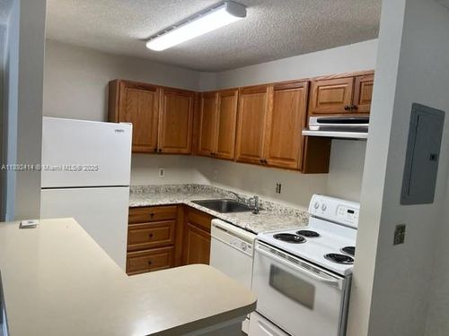 apt-209-10773 Cleary Blvd, Plantation, FL, 33324-6068 | Card Image