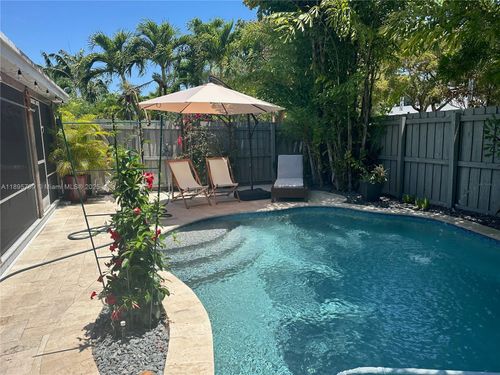 1413 Ne 17th Way, Fort Lauderdale, FL, 33304-1333 | Card Image