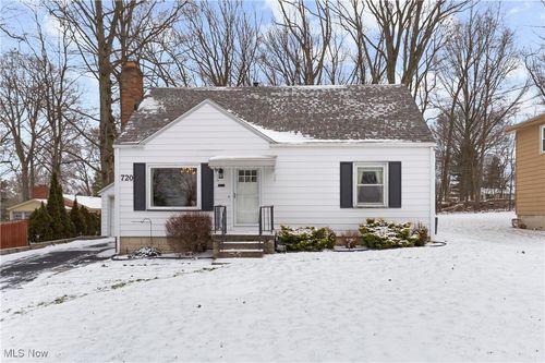 720 Nellbert Ln, Boardman, OH, 44512-1710 | Card Image