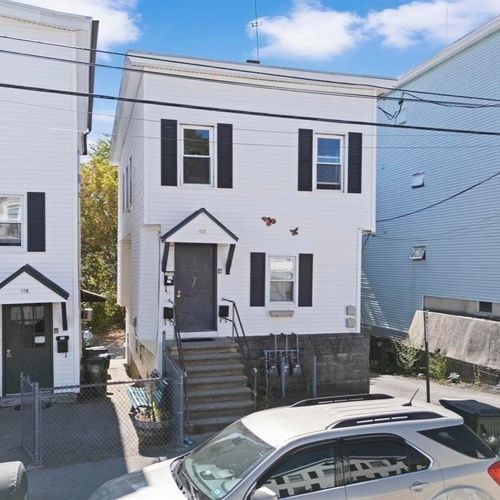 377 Manchester St, Manchester, NH, 03103-6849 | Card Image