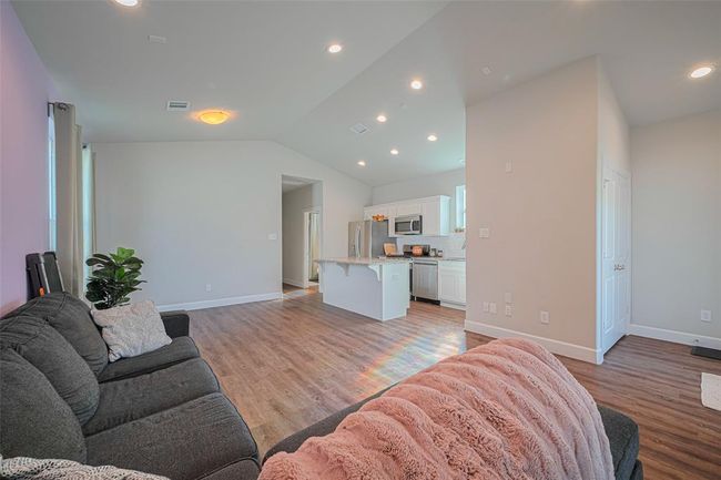 6418 Gresham St, House other with 3 bedrooms, 2 bathrooms and null parking in Wallis TX | Image 7