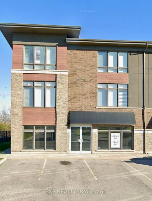 21-530 N Service Rd, Grimsby, ON, L3M0C9 | Card Image