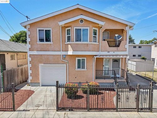 2141 94th Ave, Oakland, CA, 94603-1814 | Card Image