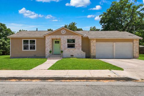 2020 Fresno, San Antonio, TX, 78201-3416 | Card Image
