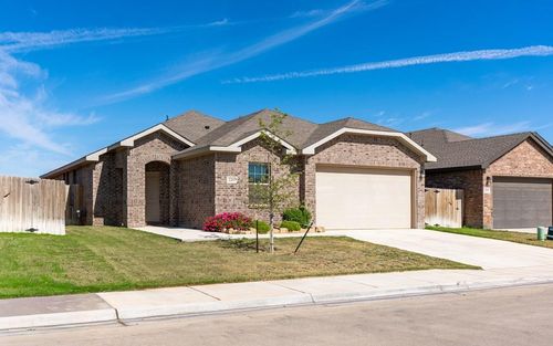 2207 Raleigh Point Dr, Midland, TX, 79707-2017 | Card Image