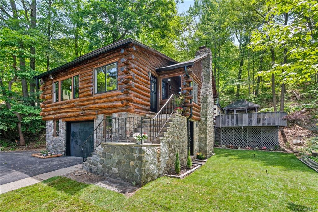Woods Rd, Greenwood Lake, NY 10925