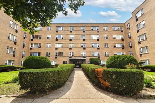 511-2115 W Farwell Ave, Chicago, IL, 60645-4998 | Card Image