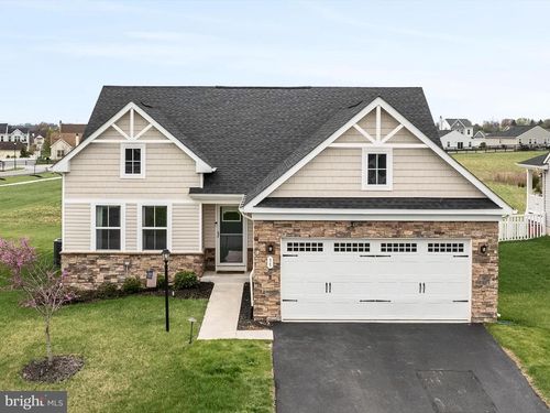 55 Bookers Ct, MARTINSBURG, WV, 25405-1151 | Card Image