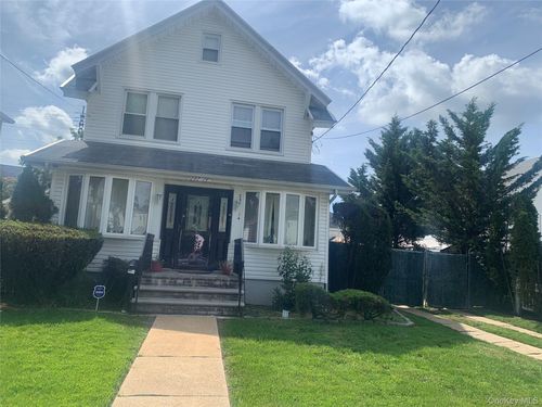 24714 137th Road, New York, NY, 11422 | Card Image