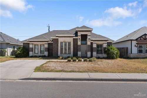 822 Whitewing St, Alamo, TX, 78516-4128 | Card Image