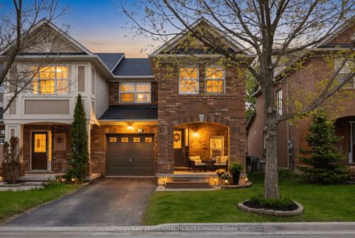 1416 Mcdermott Way, Milton, ON, L9T6L7 | Card Image