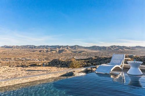 57075 Farrelo Ct, Yucca Valley, CA, 92284-2211 | Card Image