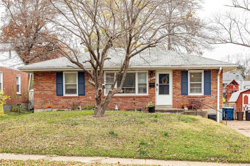 9425 Theodosia Avenue, St Louis, MO, 63114 | Card Image