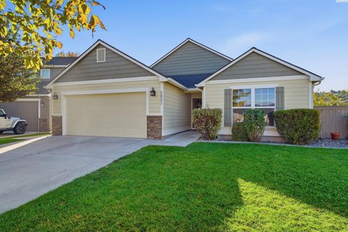 5821 W 17th Ave, Kennewick, WA, 99338-7466 | Card Image