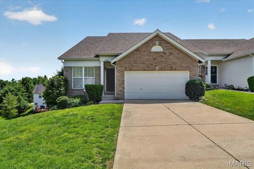 160 Hunters Run Ct, Eureka, MO, 63025-1074 | Card Image