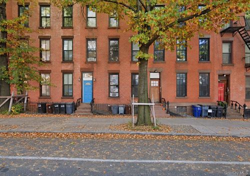a-626A Bergen St, Brooklyn, NY, 11238-6716 | Card Image