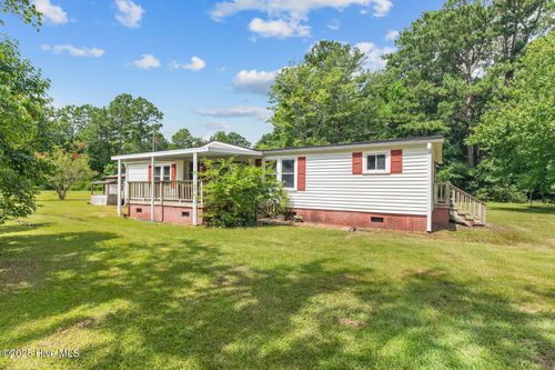 136 Smedley Ln, Maysville, NC, 28555-9108 | Card Image