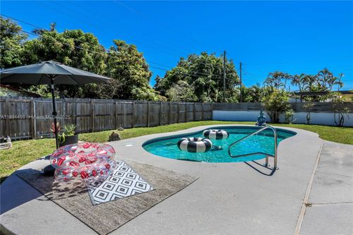 1105 N 31st Ct, Hollywood, FL, 33021-5512 | Card Image