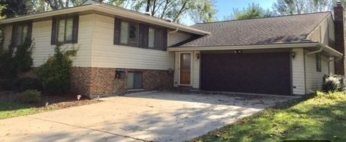 702 Auburn Cir, Schaumburg, IL, 60193-2573 | Card Image