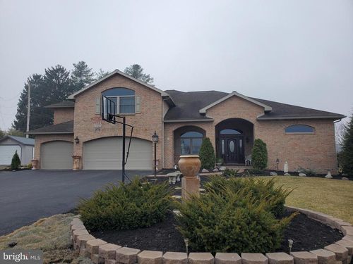 536 Remington Dr, SHIPPENSBURG, PA, 17257-7909 | Card Image