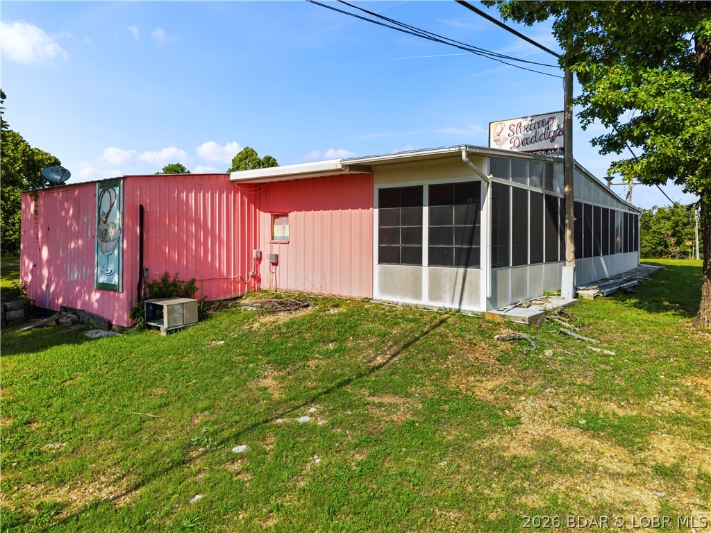Commercial Sale in Sunrise Beach 4